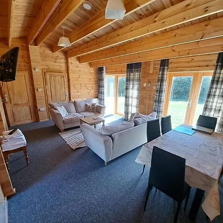 The Woodland Apartment