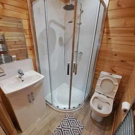 아파트 The Woodland 휫비